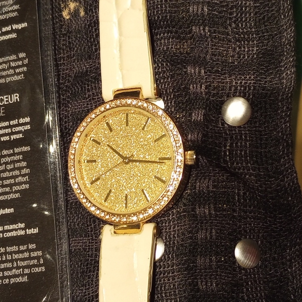 Watch - Picture 5 of 5